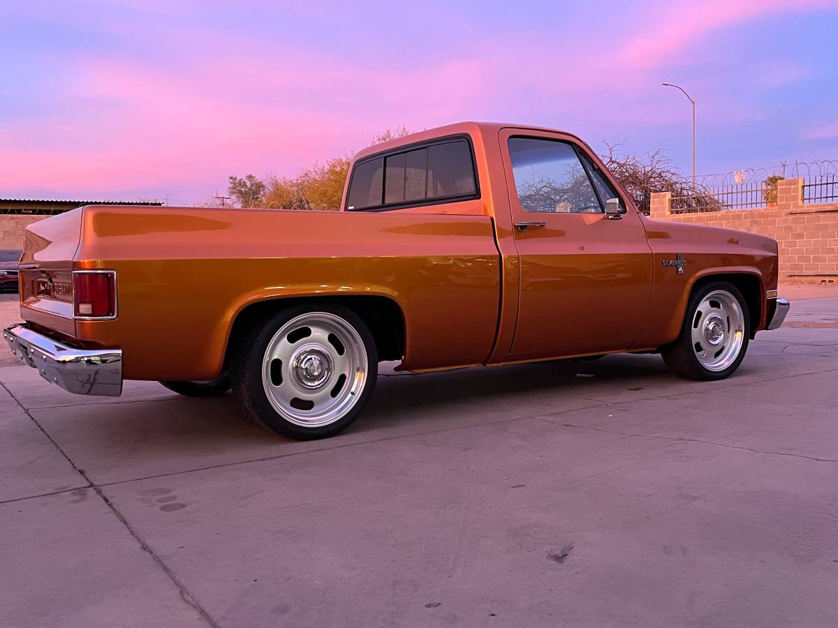 Chevrolet-Silverado-c10-1985-35763-22