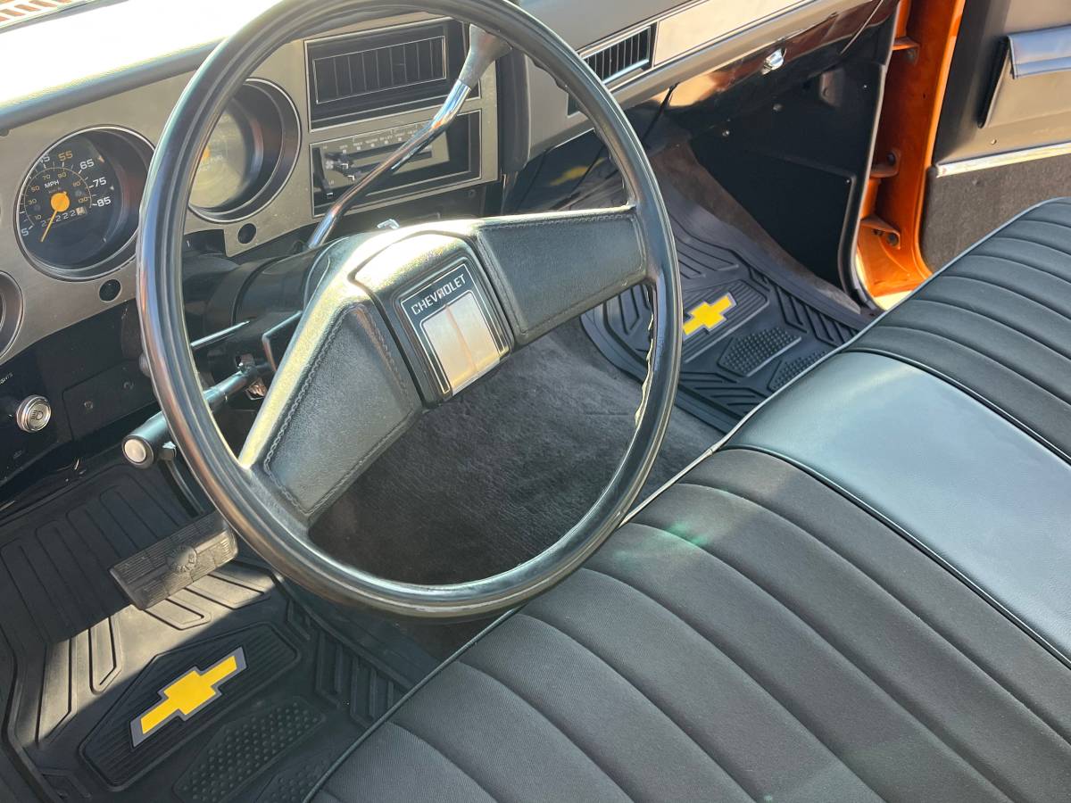 Chevrolet-Silverado-c10-1985-35763-3