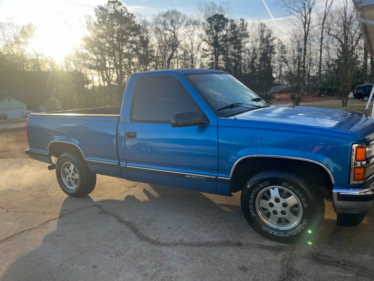 Chevrolet-Silverado-short-bed-1992-blue-3701-1