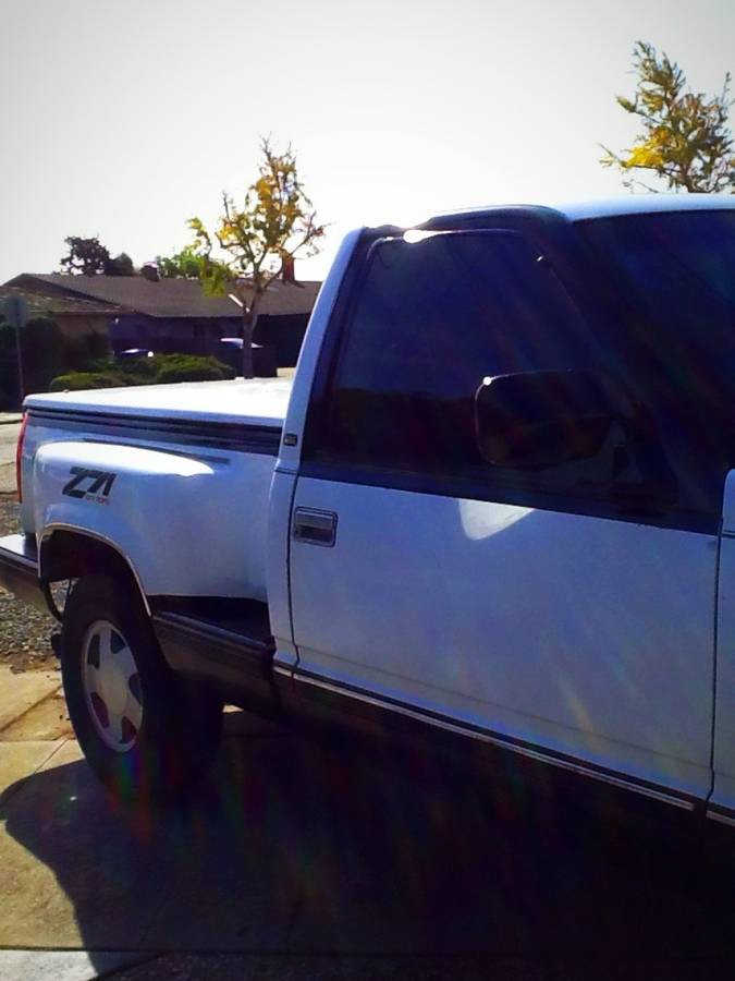 Chevrolet-Silverado-stepside-1993-white-15128