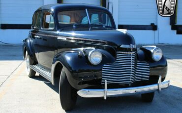 Chevrolet-Special-Deluxe-Berline-1940-Black-Tan-116772-3