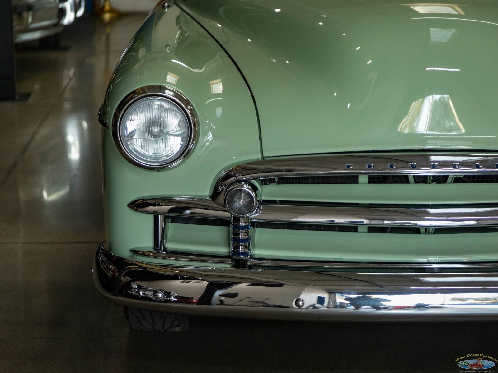 Chevrolet-Special-Fleetline-Berline-1950-Green-Tan-3438-13