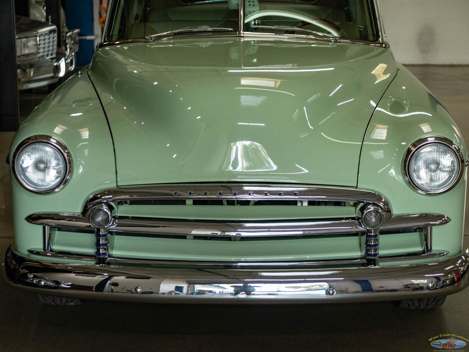 Chevrolet-Special-Fleetline-Berline-1950-Green-Tan-3438-14