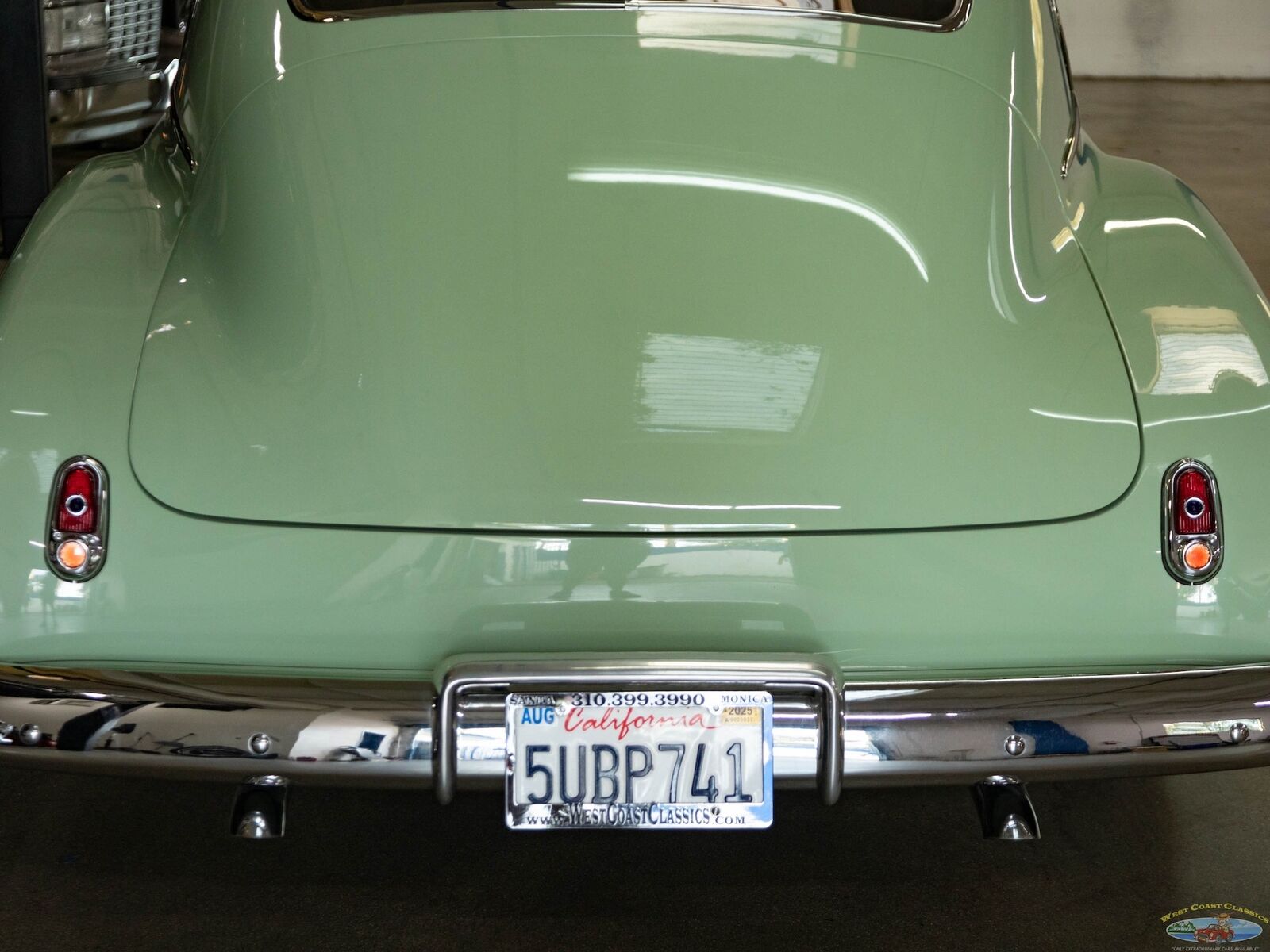 Chevrolet-Special-Fleetline-Berline-1950-Green-Tan-3438-18