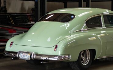 Chevrolet-Special-Fleetline-Berline-1950-Green-Tan-3438-24