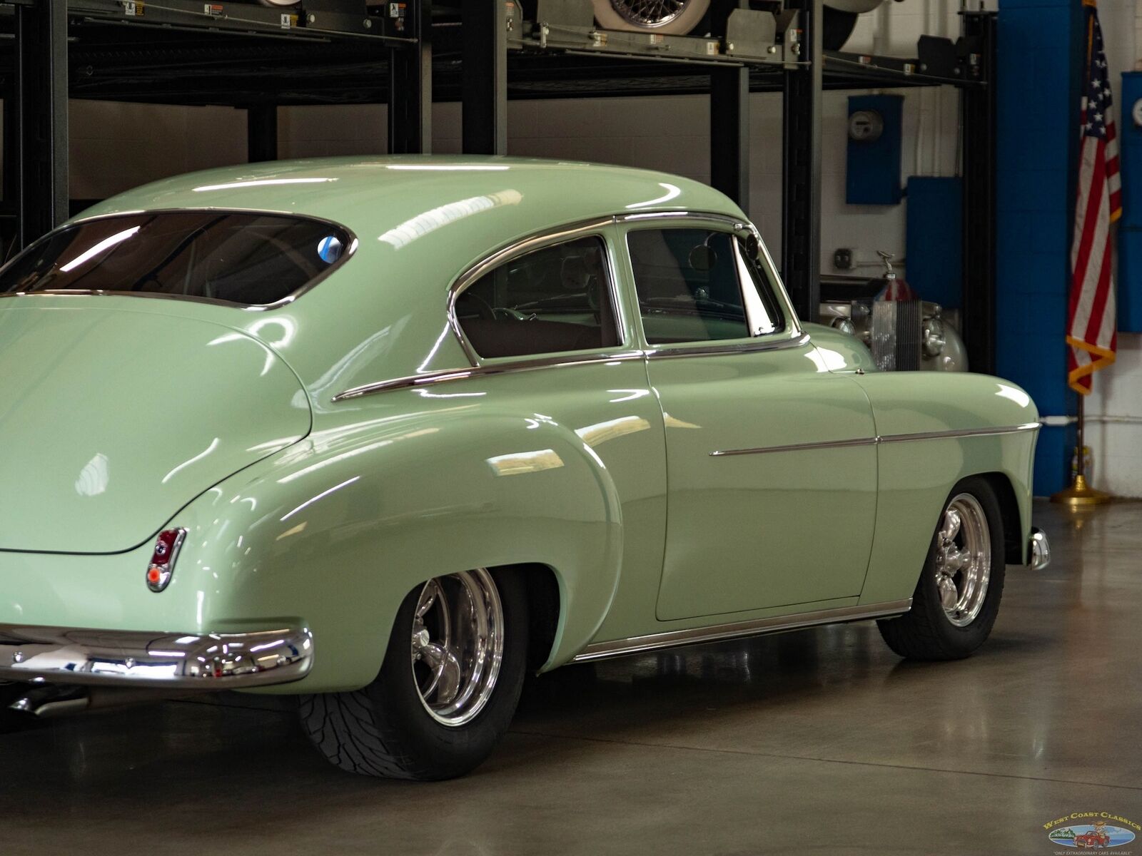 Chevrolet-Special-Fleetline-Berline-1950-Green-Tan-3438-25