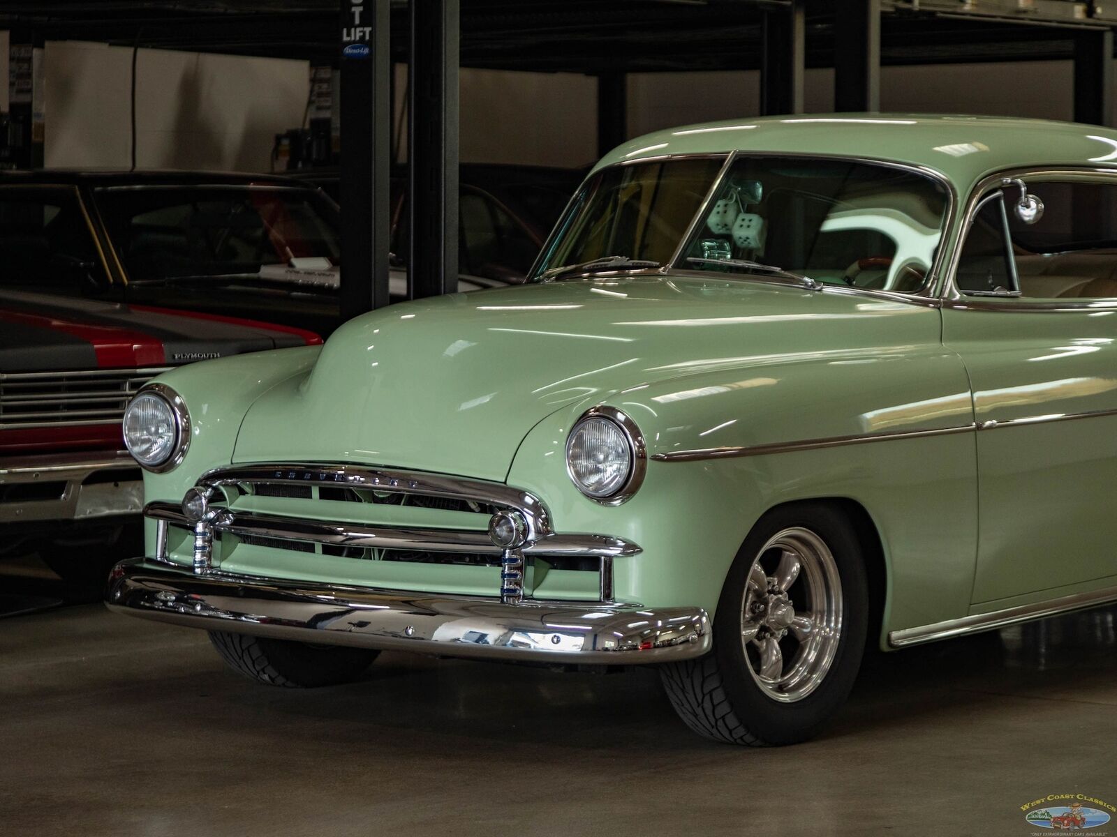 Chevrolet-Special-Fleetline-Berline-1950-Green-Tan-3438-7