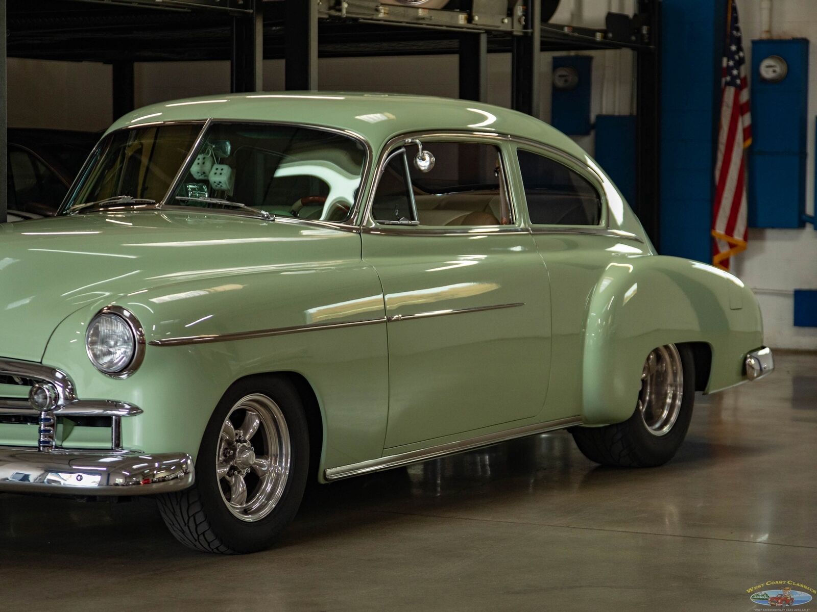 Chevrolet-Special-Fleetline-Berline-1950-Green-Tan-3438-8