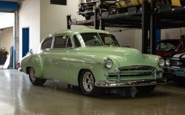 Chevrolet-Special-Fleetline-Berline-1950-Green-Tan-3438-9