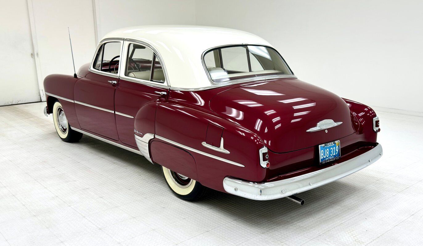 Chevrolet-Styleline-Deluxe-Berline-1952-Red-White-3648-2