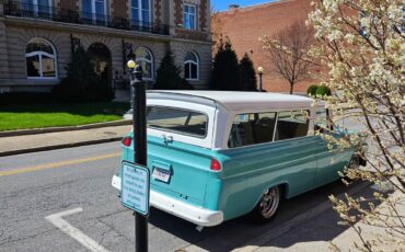 Chevrolet-Suburban-1965-Aqua-Black-133576-25