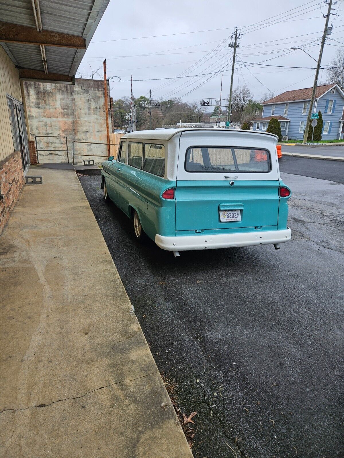 Chevrolet-Suburban-1965-Aqua-Black-133576-35