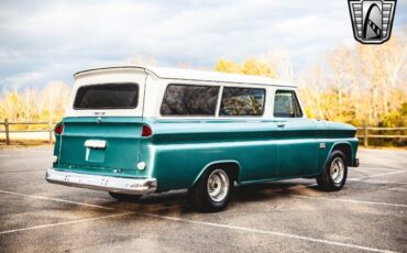 Chevrolet-Suburban-1966-Teal-Tan-25379-6