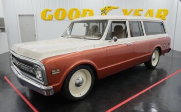 Chevrolet-Suburban-1969-Cream-and-Copper-Beige-0-2