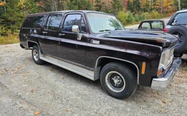 Chevrolet Suburban  year1}