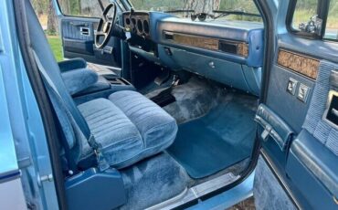 Chevrolet-Suburban-1989-Blue-Blue-118287-26