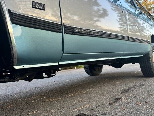 Chevrolet-Suburban-1989-Blue-Blue-118287-8