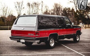 Chevrolet-Suburban-1991-Black-Gray-117106-6