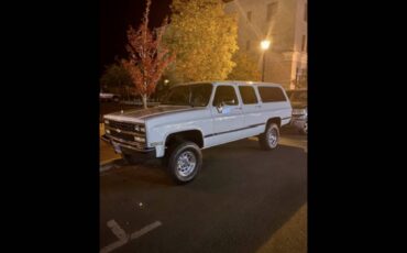 Chevrolet-Suburban-2500-1990-white-370148-6