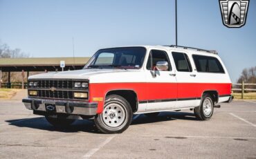 Chevrolet-Suburban-Cabriolet-1991-Red-Red-176849-2