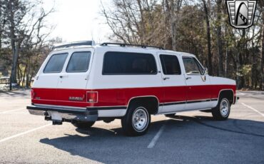 Chevrolet-Suburban-Cabriolet-1991-Red-Red-176849-6