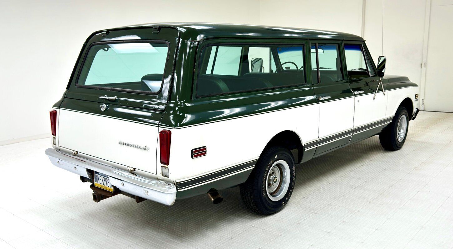 Chevrolet-Suburban-SUV-1972-Green-Green-74064-4