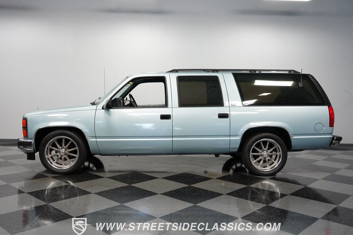 Chevrolet-Suburban-SUV-1992-Blue-Blue-87046-2