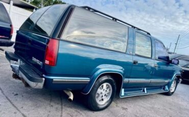 Chevrolet-Suburban-SUV-1994-180004-3