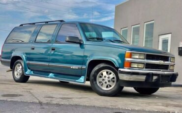 Chevrolet-Suburban-SUV-1994-180004-5