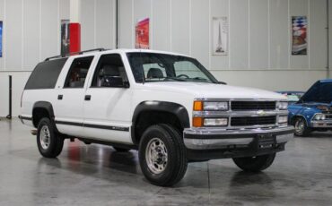 Chevrolet-Suburban-SUV-1995-White-Gray-368467-7