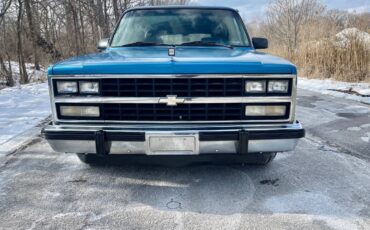 Chevrolet-Suburban-diesel-1991-239792