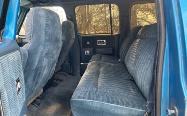 Chevrolet-Suburban-diesel-1991-239792-4