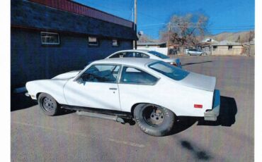 Chevrolet-Vega-1974-white-4023-13