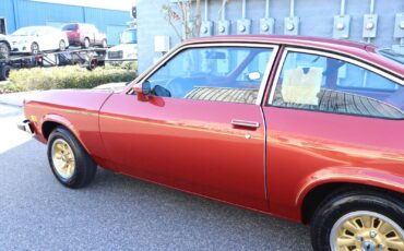 Chevrolet-Vega-Coupe-1976-Red-Black-4995-11