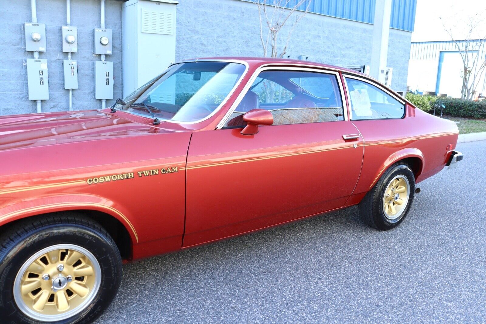 Chevrolet-Vega-Coupe-1976-Red-Black-4995-12