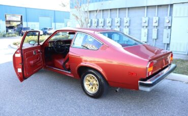 Chevrolet-Vega-Coupe-1976-Red-Black-4995-19