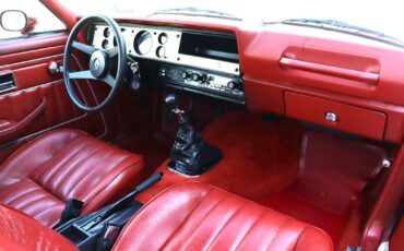 Chevrolet-Vega-Coupe-1976-Red-Black-4995-29