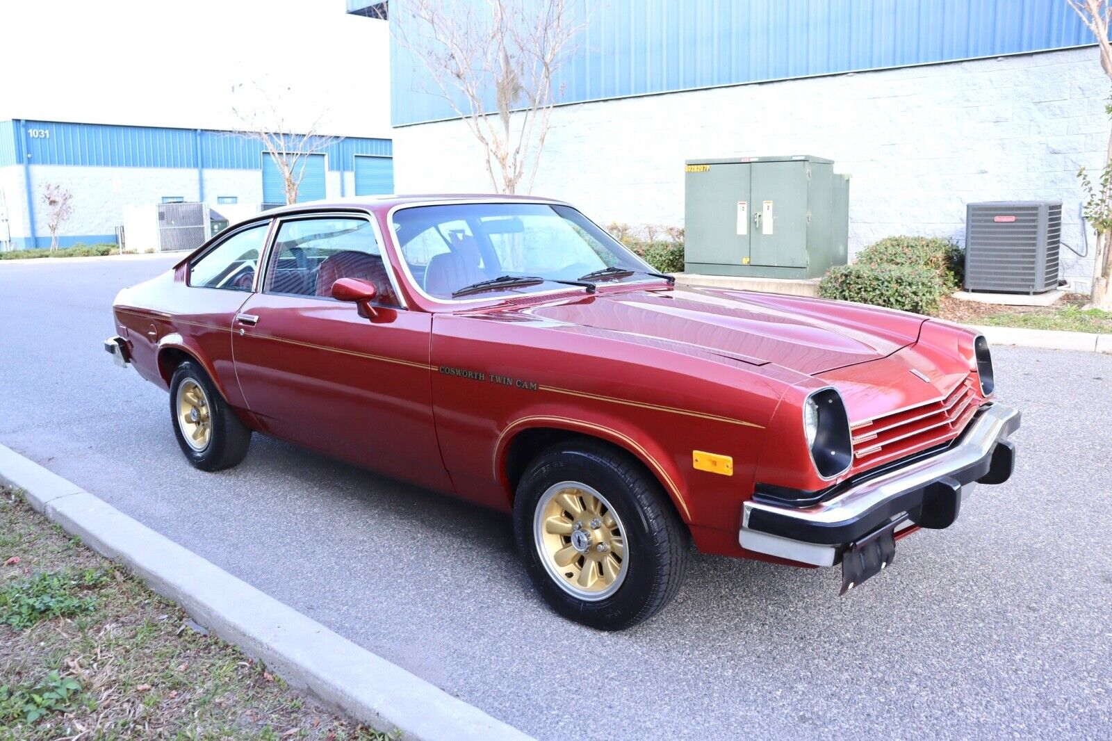 Chevrolet-Vega-Coupe-1976-Red-Black-4995-4