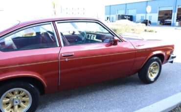 Chevrolet-Vega-Coupe-1976-Red-Black-4995-9