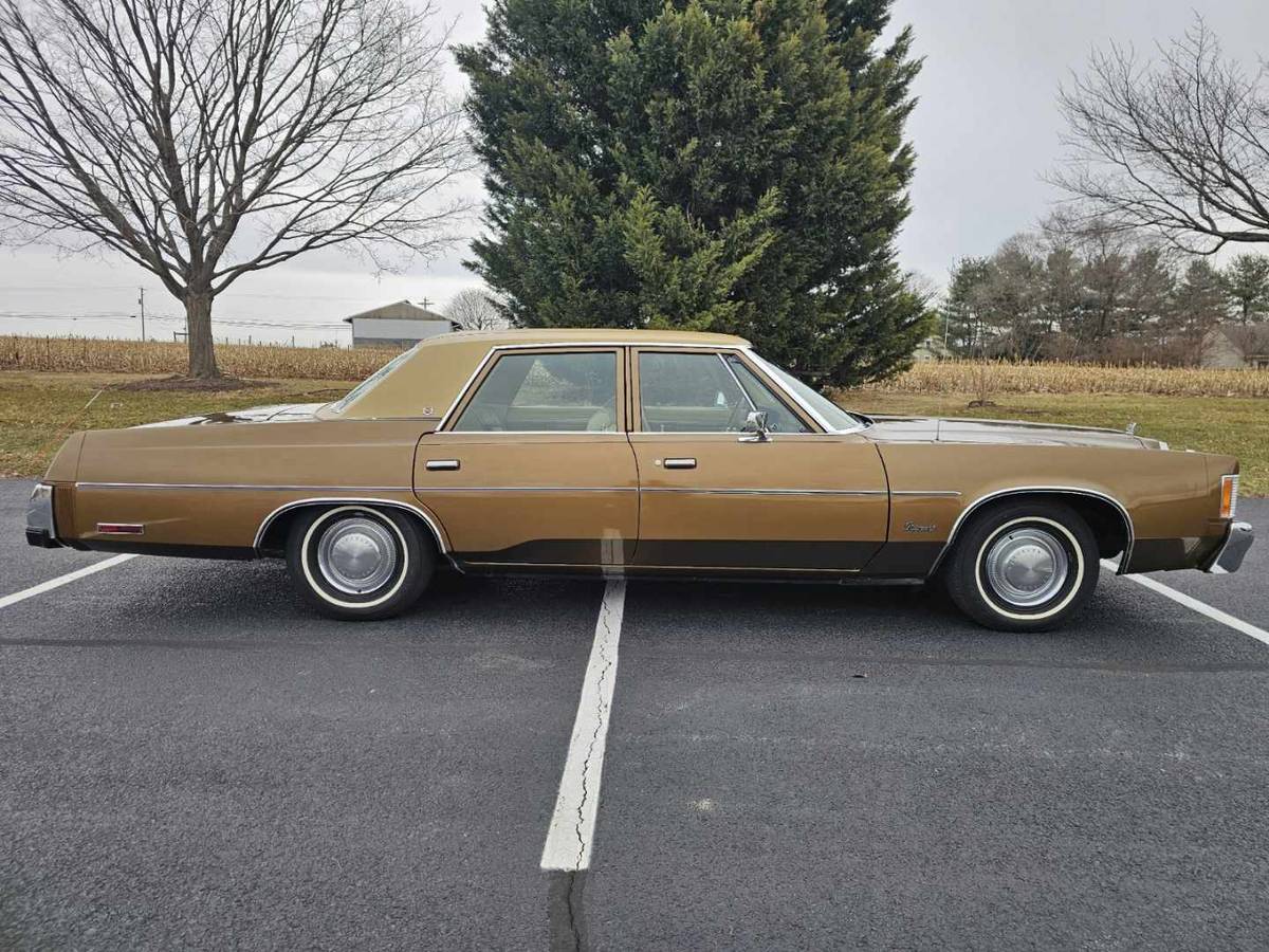 Chrysler-1977-brown-56327-2