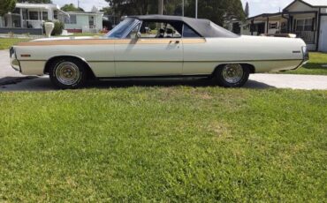 Chrysler-300-Series-Cabriolet-1970-Beige-Black-56327-14