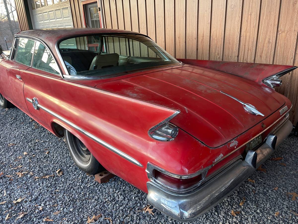 Chrysler-300-g-1961-red-94951-2