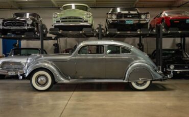 Chrysler-Airflow-Series-C-17-1937-Gray-110596-5