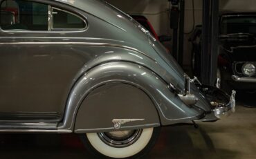 Chrysler-Airflow-Series-C-17-1937-Gray-110596-6