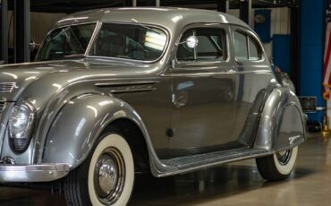 Chrysler-Airflow-Series-C-17-1937-Gray-110596-8