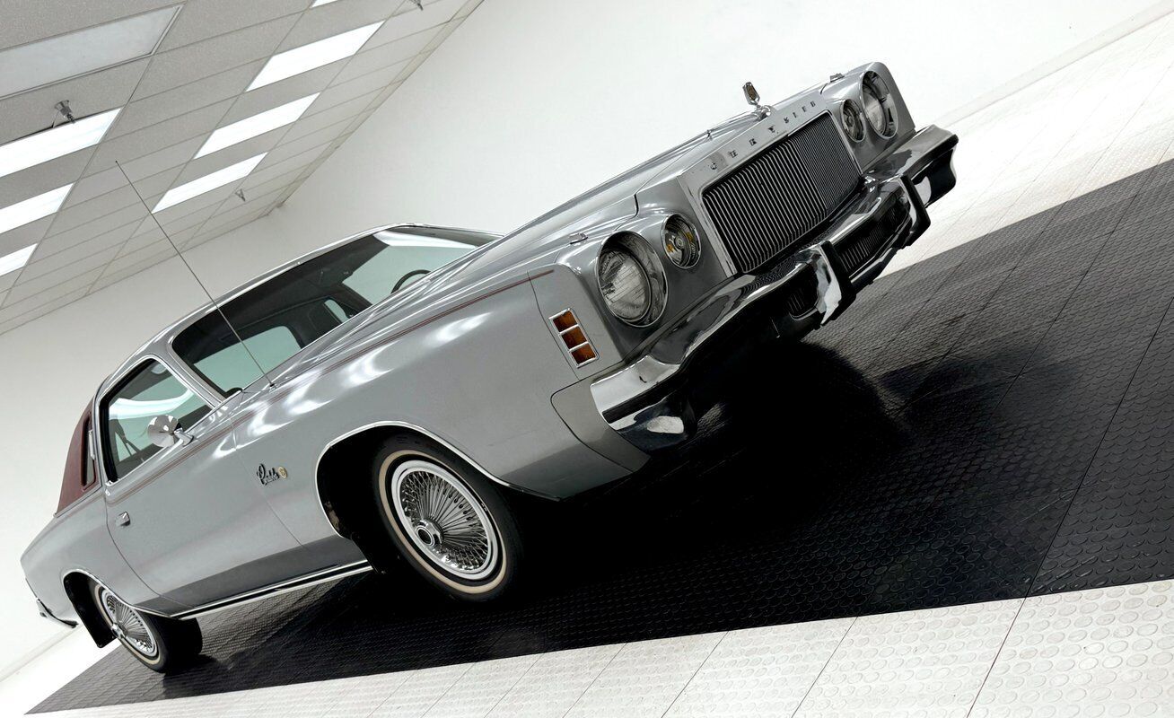 Chrysler-Cordoba-1976-Silver-Red-28632-6