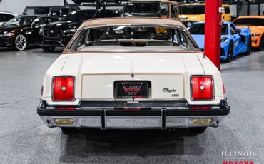 Chrysler-Cordoba-Coupe-1978-White-White-64828-3