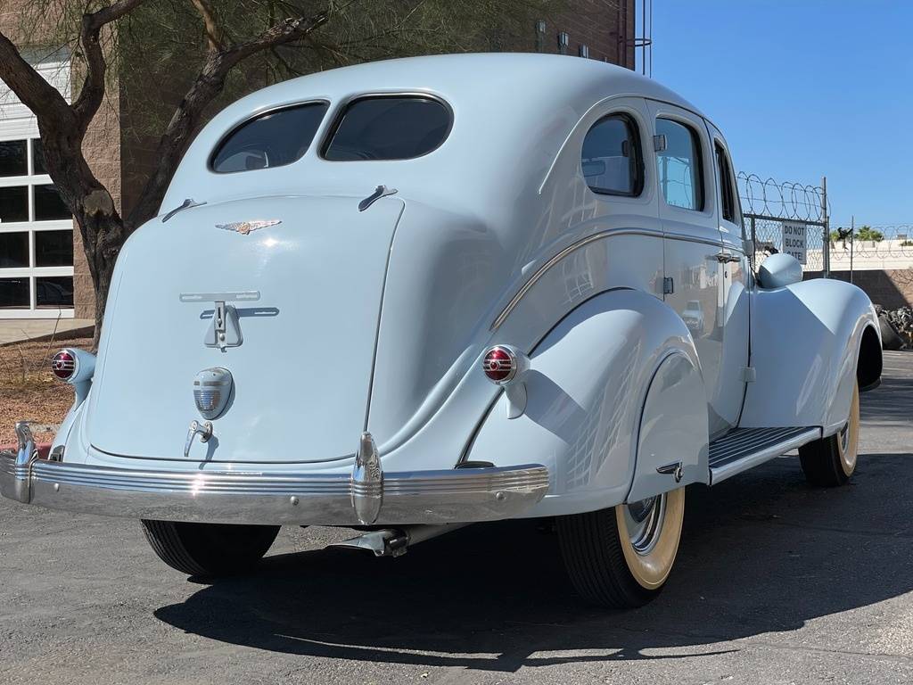 Chrysler-Imperial-1937-blue-88269-5