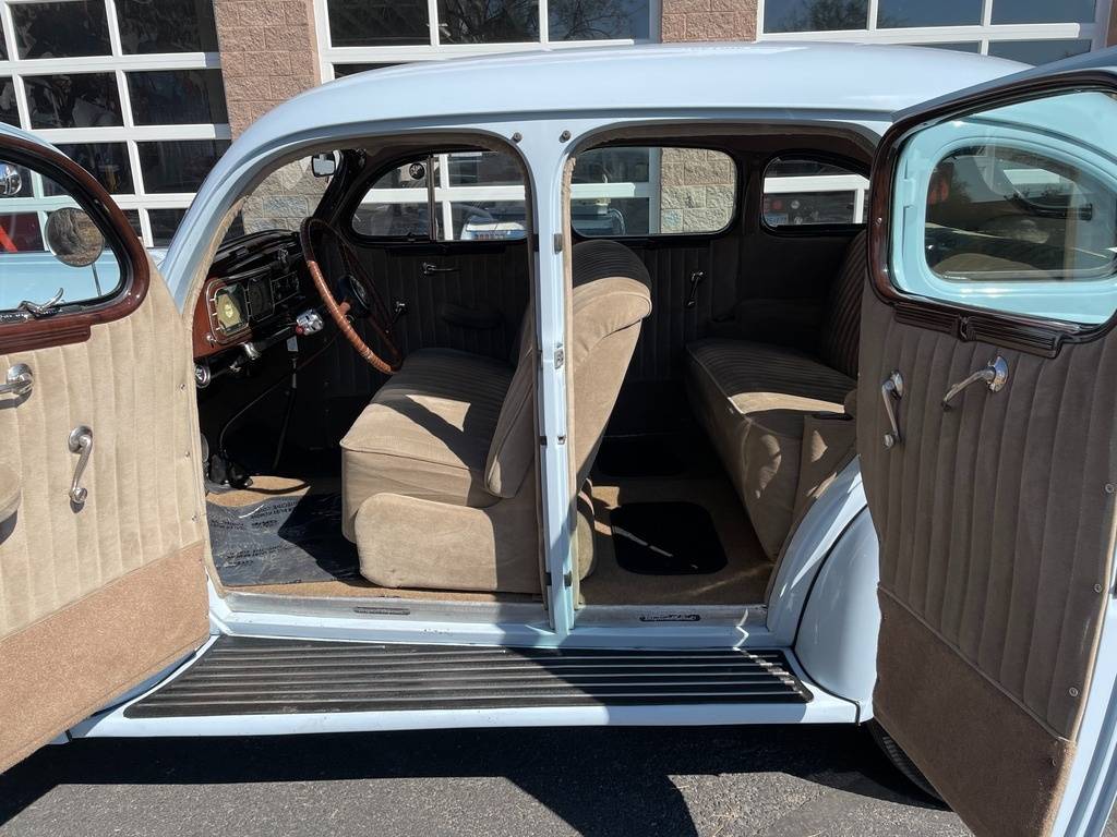 Chrysler-Imperial-1937-blue-88269-8