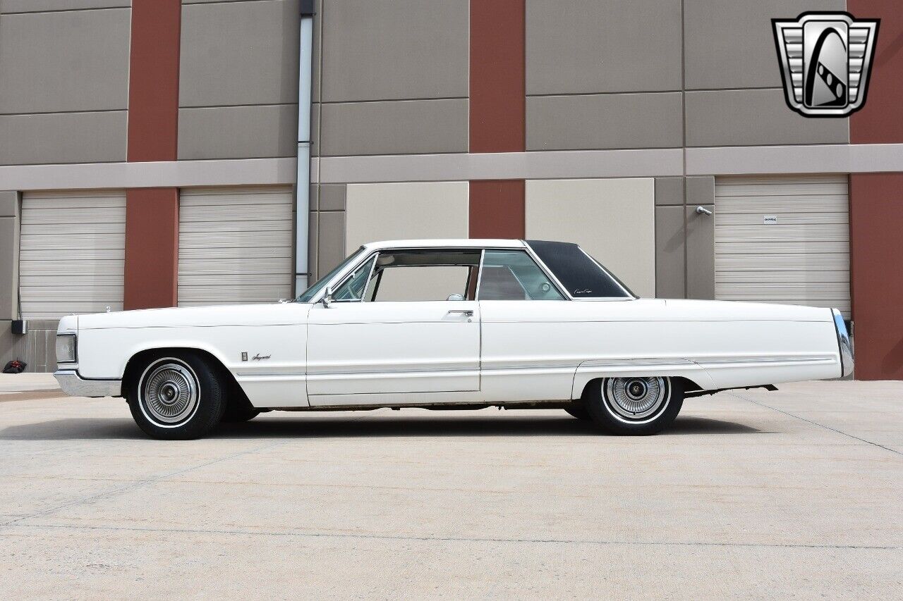 Chrysler-Imperial-1967-White-CREAM-85810-3